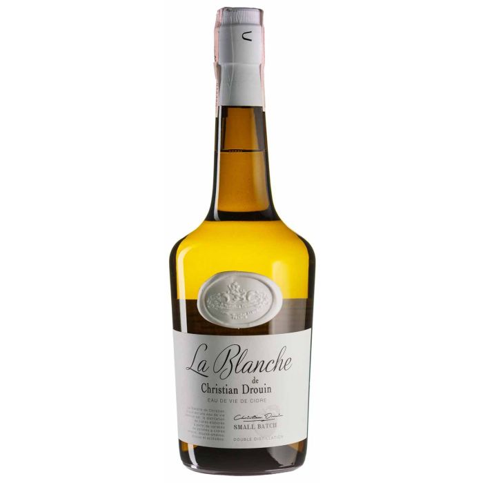 Кальвадос La Blanche Eau de Vie de Cidre, 0.7 л Кальвадос La Blanche Eau de Vie de Cidre, 0.7 л