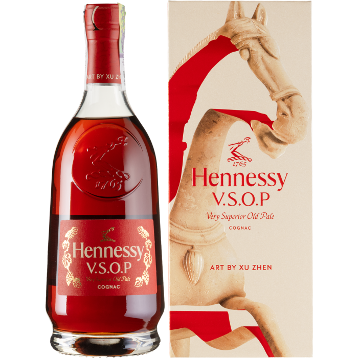 Коньяк Hennessy VSOP CNY. gift box, 0.7 л
