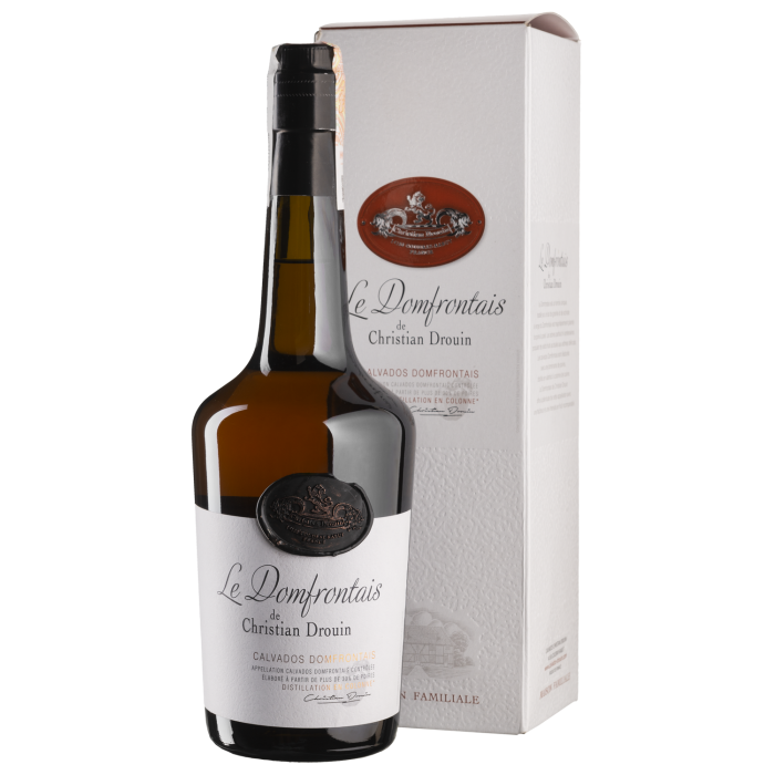 Кальвадос Le Domfrontais, gift box, 0.7 л Кальвадос Le Domfrontais, gift box, 0.7 л