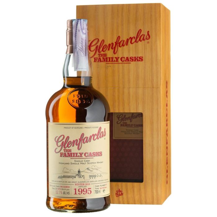 Віскі Glenfarclas The Family Cask, wooden box 1995, 0.7 л