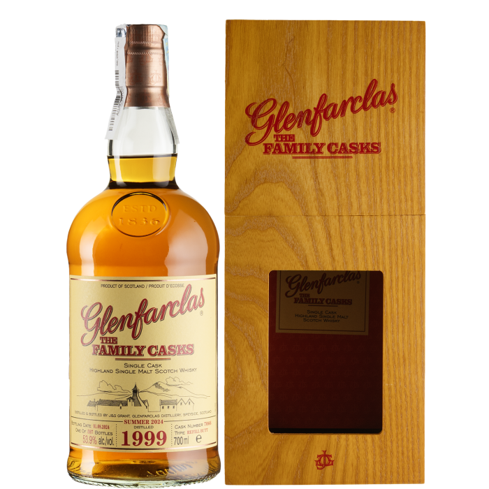 Віскі Glenfarclas The Family Cask, wooden box 1999, 0.7 л