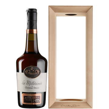 Кальвадос Calvados Pays d'Auge Millesime 1975, 0.7 л
