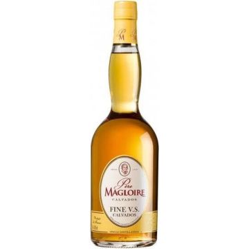 Кальвадос Pere Magloire Fine, 0.7 л