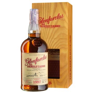 Віскі Glenfarclas The Family Cask S22 #3, wooden box 1997, 0.7 л