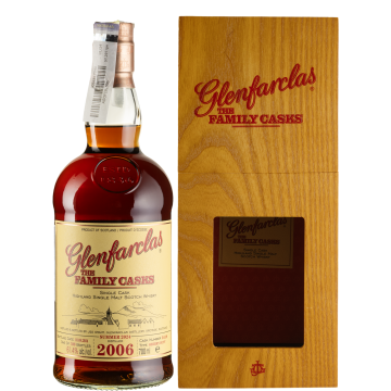 Віскі Glenfarclas The Family Cask S24 #3418, wooden box 2006, 0.7 л